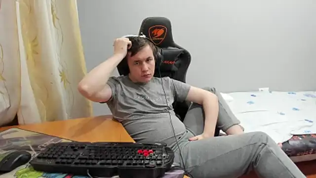 iliaskrislove live sex cam