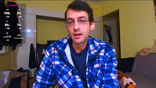 HungEddy live sex cam