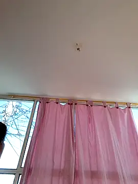 curly_girl_31's cam snapshot