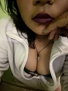 Pink_Lipstick's cam snapshot