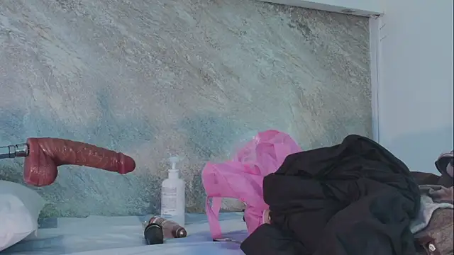 Dixie_grey1's cam snapshot