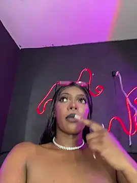 TIFFANYYSTAR's cam snapshot