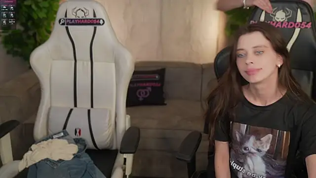 Regina_Sweet054's cam snapshot