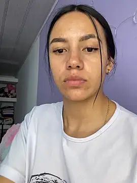 Marianahb-e's cam snapshot