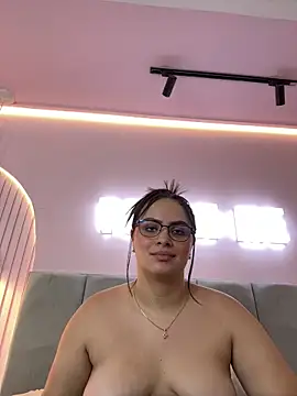 Tayler_Kim's cam snapshot