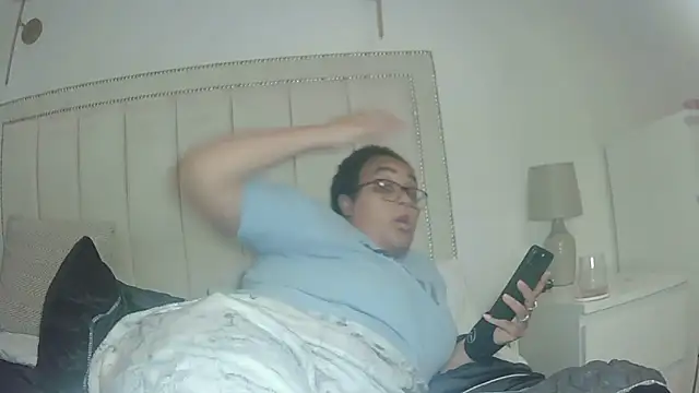 vanilla_chocolate23's cam snapshot