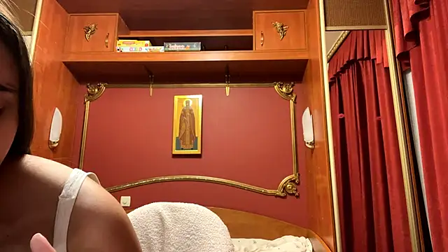 LauraMystiq's cam snapshot