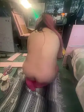 Juicylucylips69's cam snapshot