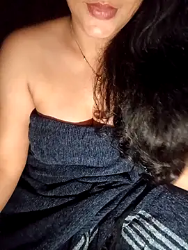 Priya_Boudi's cam snapshot