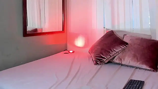 Gabrielamilff's cam snapshot