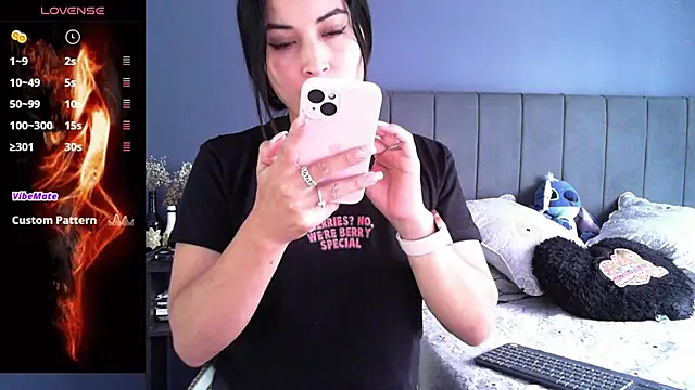 Sweet-Angie live sex cam