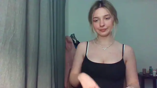 EvelineMagnetic live sex cam