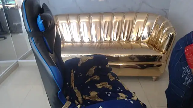 honey_torres_sub's cam snapshot