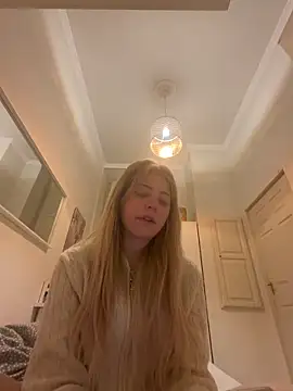 MelliMoon's cam snapshot