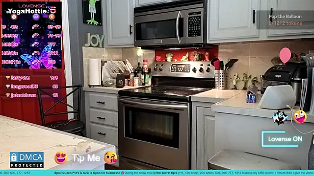 YogaHottie76's cam snapshot