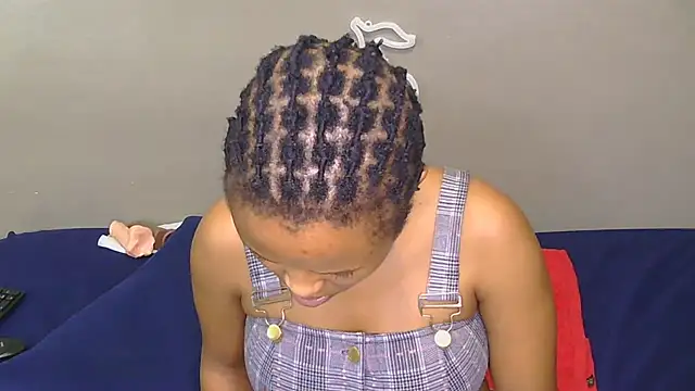 Serafynn's cam snapshot