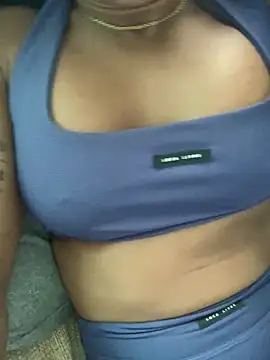 gatadaacademia's cam snapshot