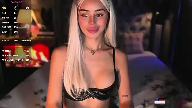 ZyraGoddes live sex cam