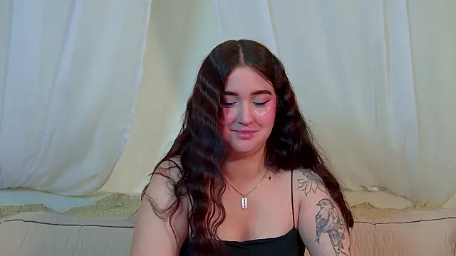 ChristinaMilton's cam snapshot