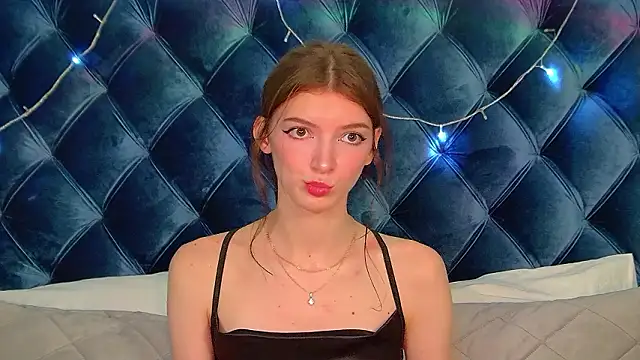 SophiaProve's cam snapshot