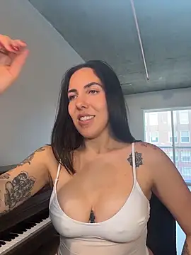 Lolathebaddie's cam snapshot