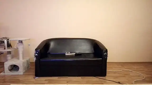 Cypela's cam snapshot