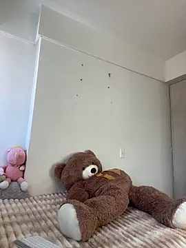 ZaraLuuv's cam snapshot