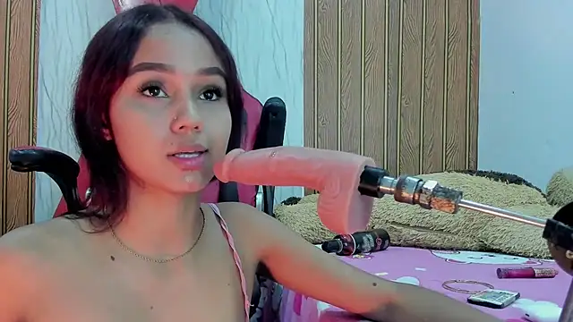 MarianaManzur's cam snapshot