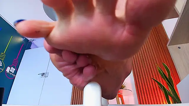 sweet_mile's cam snapshot