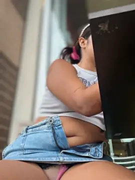 Kaily_Sweet16's cam snapshot