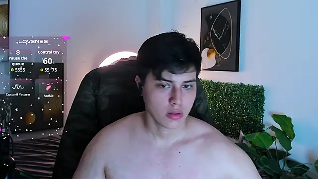 Thom_Ohtani live sex cam