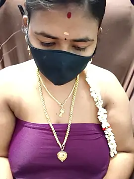 Tamil_Lotus's cam snapshot