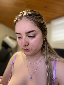 imlindapink live sex cam