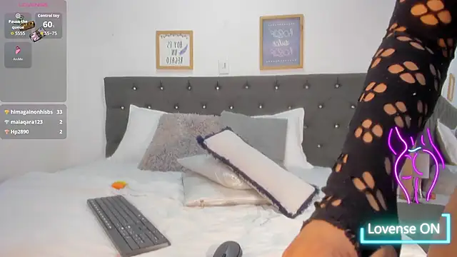 Eva_Forbs10's cam snapshot