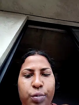 Giselabrunette25 live sex cam