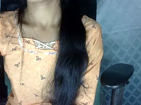 Khushi_v's cam snapshot