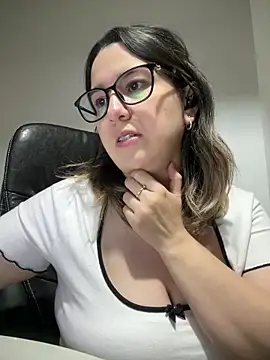 amooraaamoon live sex cam