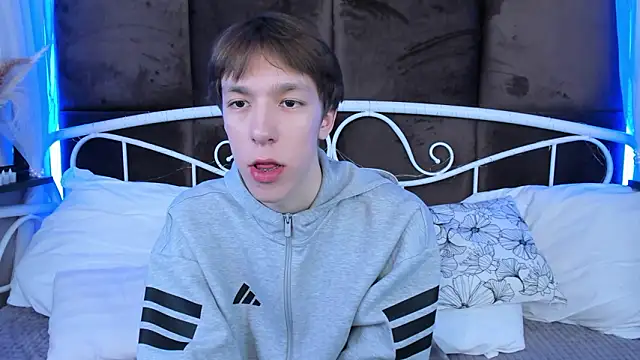 MarkBranston live sex cam