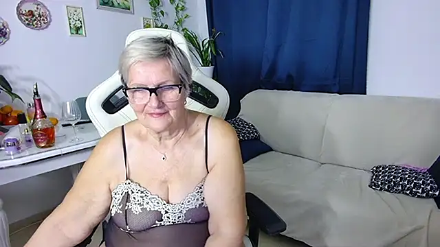 Selenna57 live sex cam