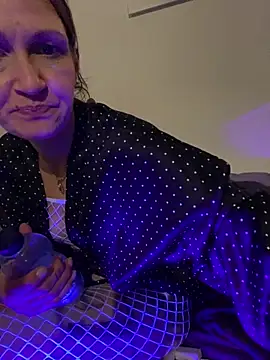 CherrysWetCam live sex cam