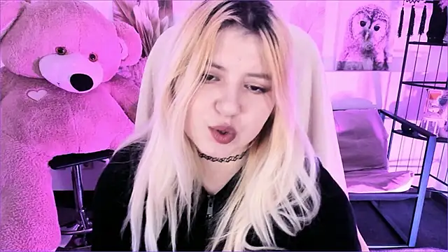 DiaAngell's cam snapshot