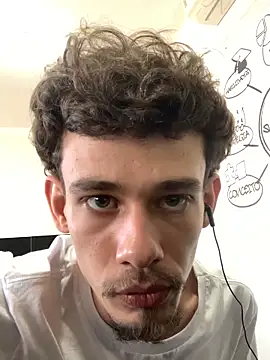 Pytergreensex's cam snapshot