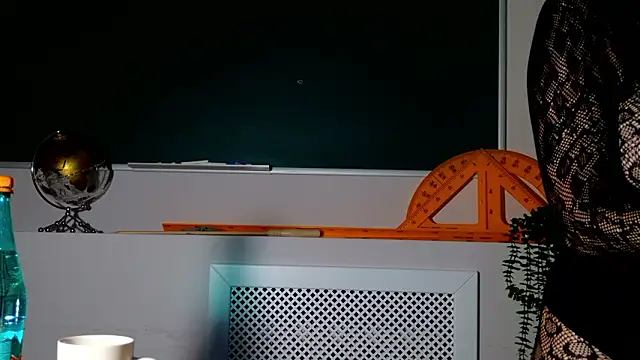 ClaireMathis's cam snapshot