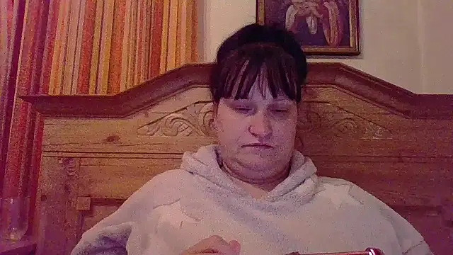 _squirty_cum_lady_'s cam snapshot