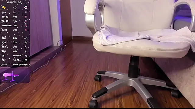 Maddisson_miller_'s cam snapshot