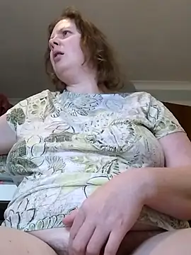 xxSexyBushLinnxx live sex cam