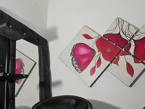 Alexishugecock's cam snapshot