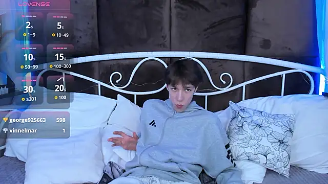 MarkBranston live sex cam