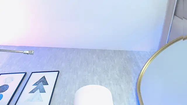 adara_le's cam snapshot