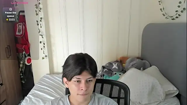 Felix_kitty's cam snapshot